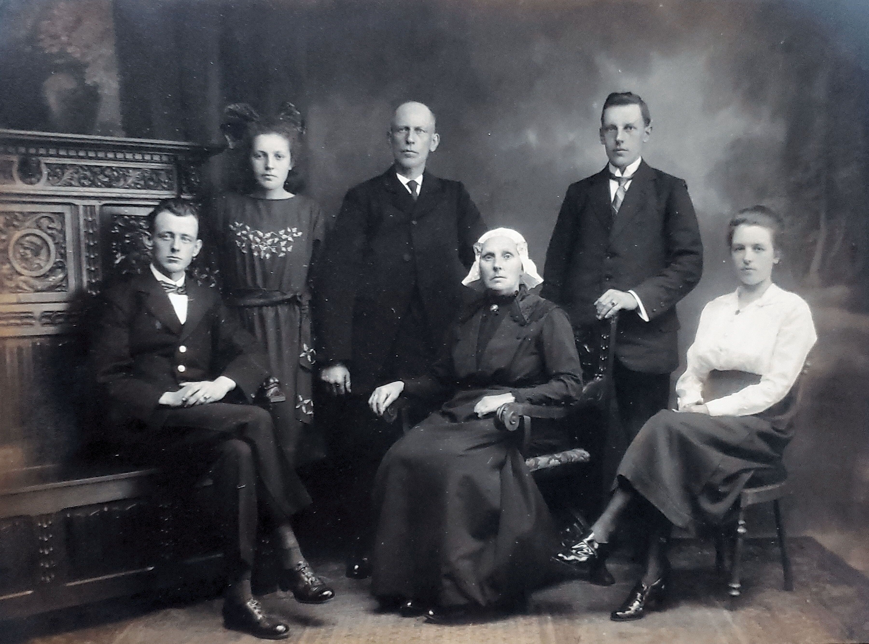 This is my Opa de Vos's Family early 1900's